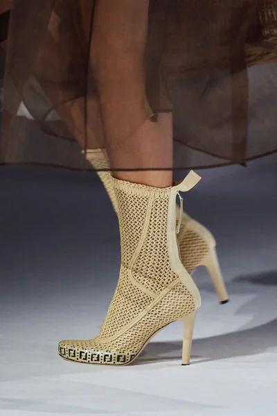 Look 8